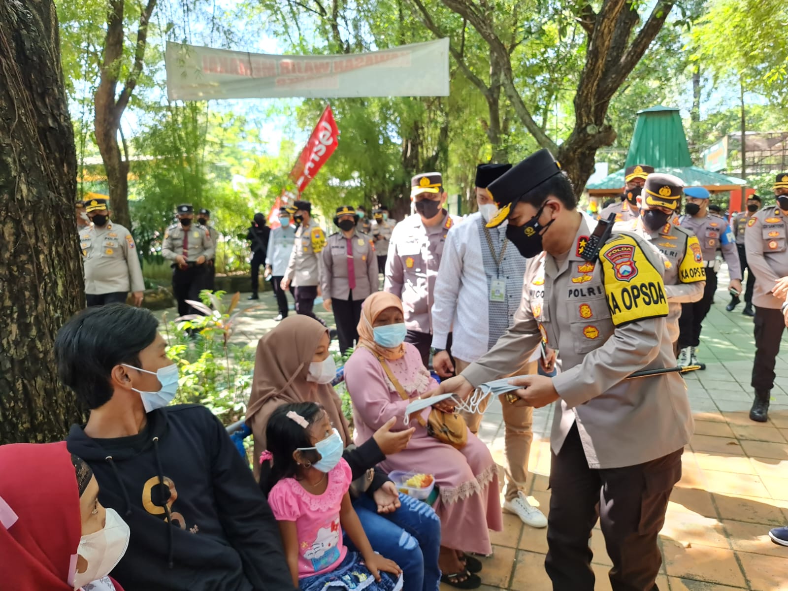 Libur Lebaran Idul Fitri 1443 H, Kapolda Jatim Cek Penerapan Prokes di Tempat Wisata