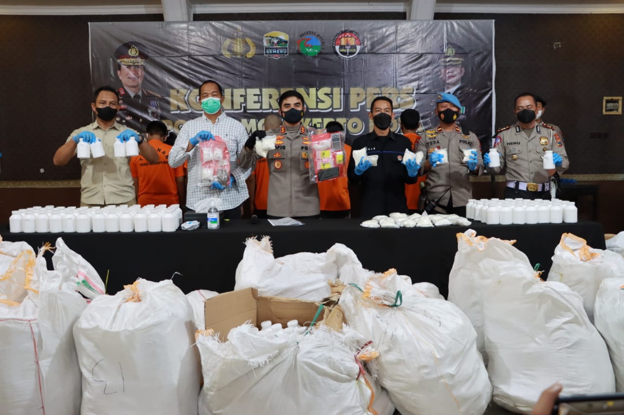 Berhasil Ungkap Jaringan Narkoba, Polresta Mojokerto Amankan 3,1 juta Butir Pil Koplo