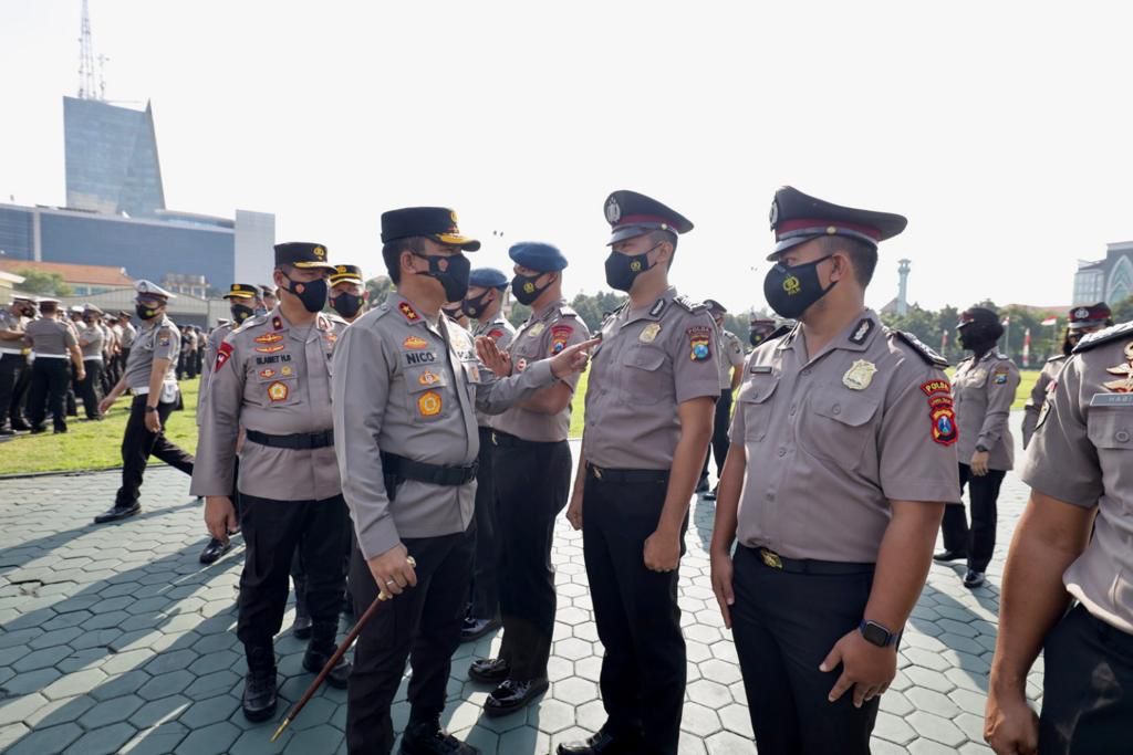 Pimpin Upacara Kenaikan Pangkat, Kapolda Jatim Beri Ucapan Selamat Kepada 477 Personel Yang Naik Pangkat