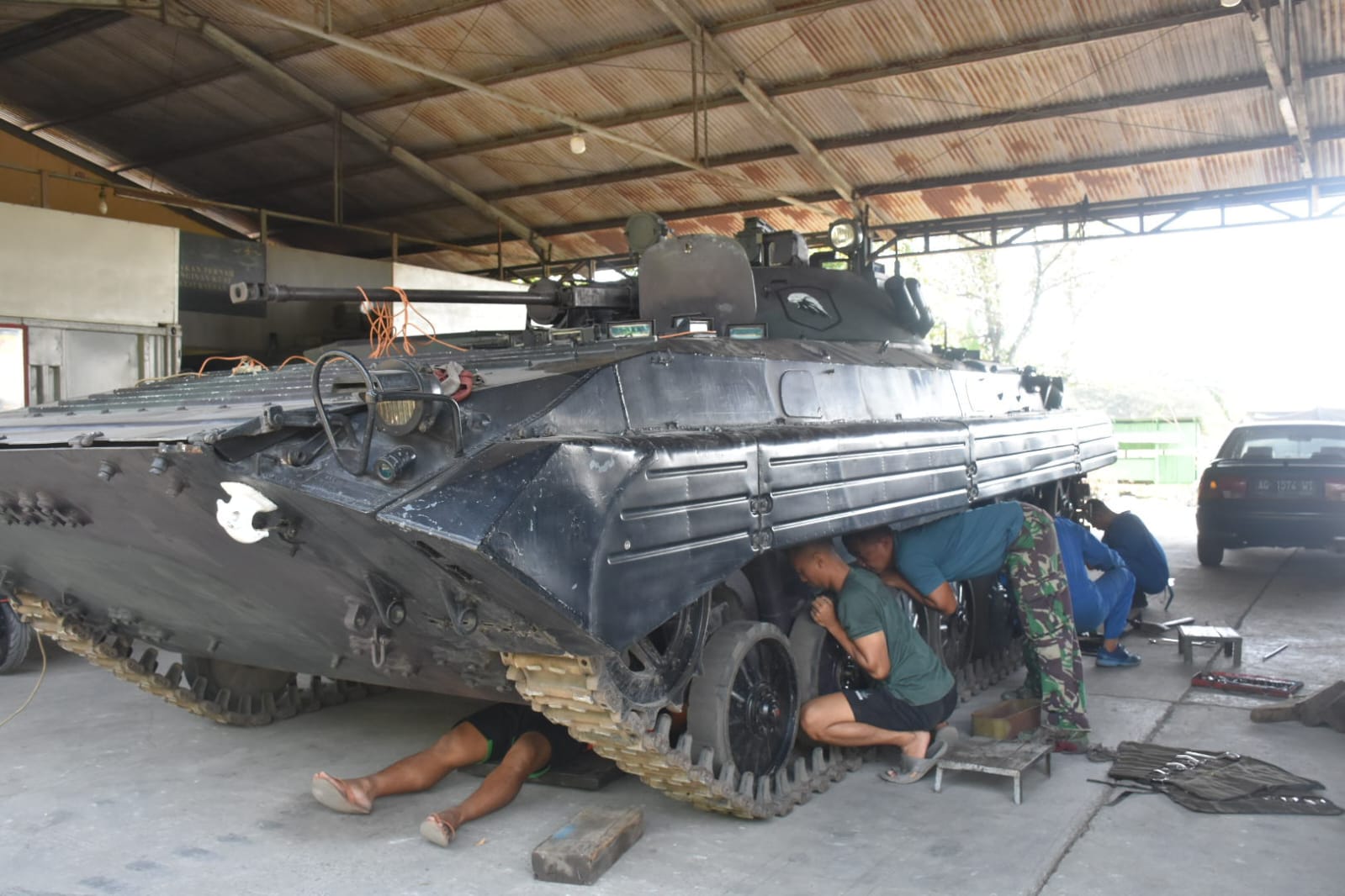 Jaga ALUTSISTA Siap Tempur, Batalyon ARHANUD 2 MARINIR Laksanakan HARWAT RANPUR BVP-2