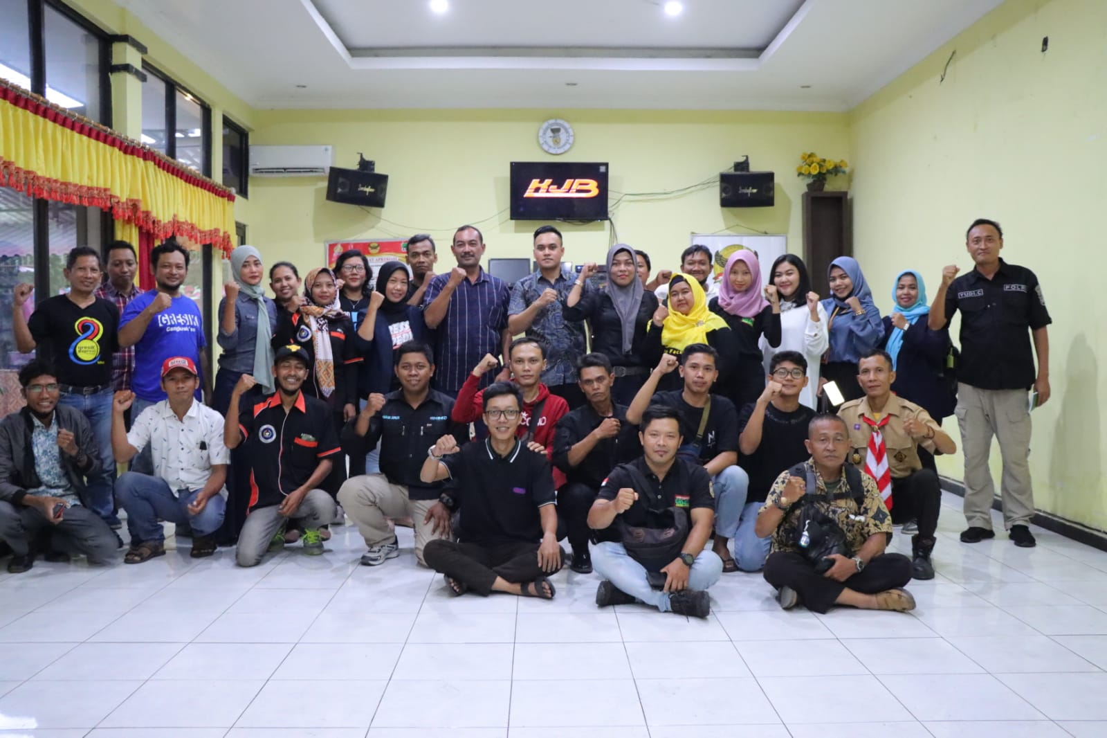 Polres Gresik Ajak Masyarakat Untuk Bijak Bermedsos, Digelar Dalam Duduk Ngopi Bareng