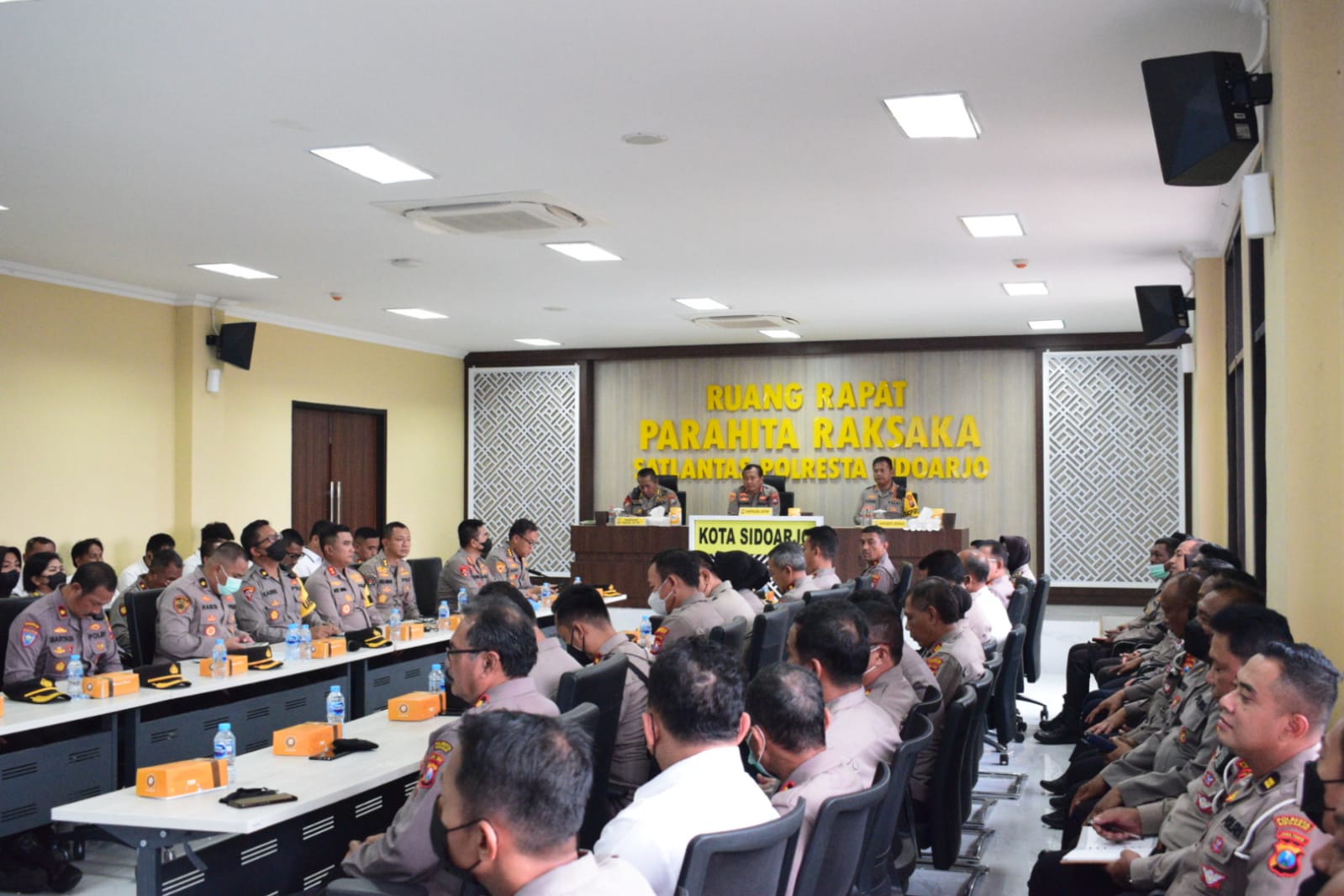 Kunker ke Polresta Sidoarjo, Kapolda Jatim : "Teruslah menanamkan kebaikan"