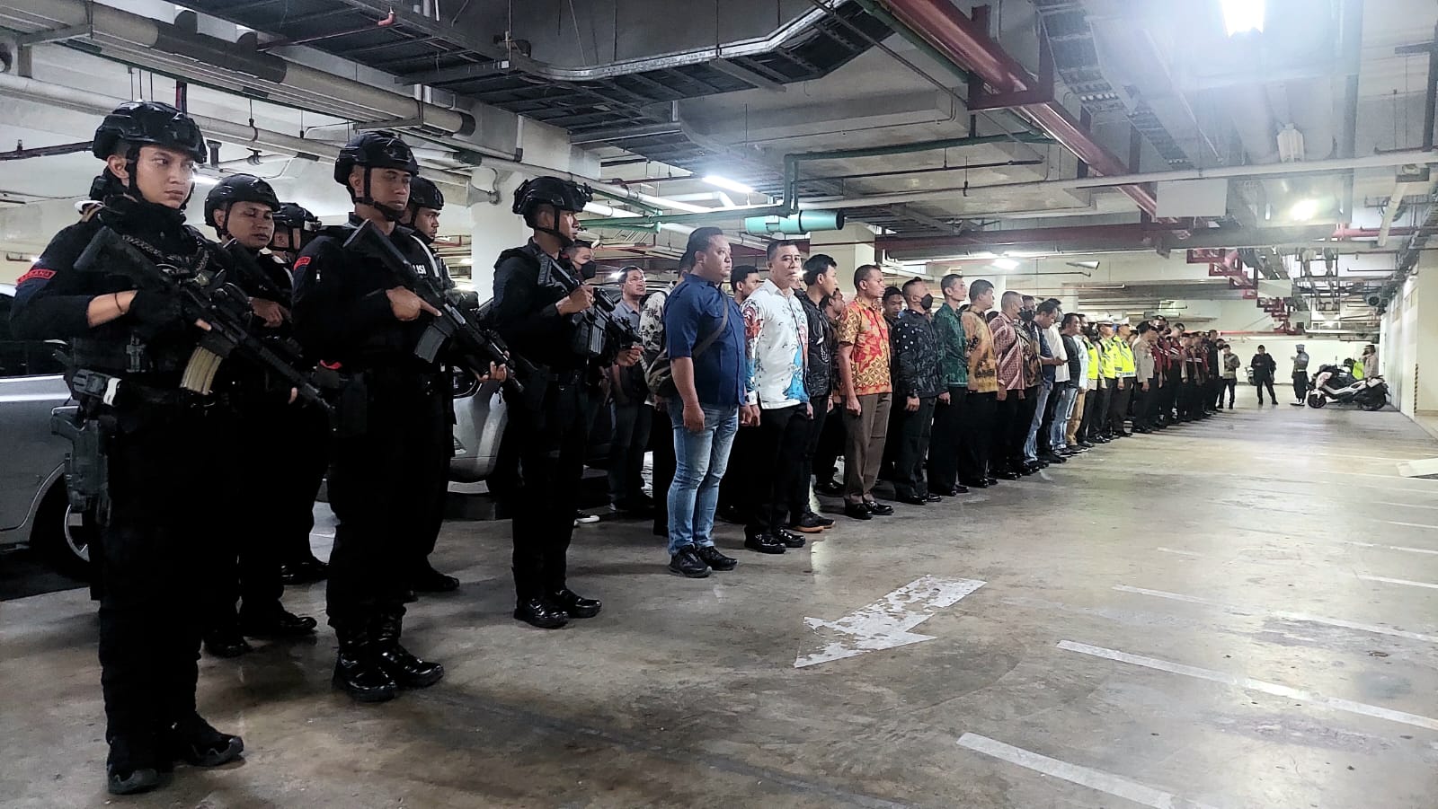 Ratusan Personel Polda Bali Amankan Munaslub Harley Davidson