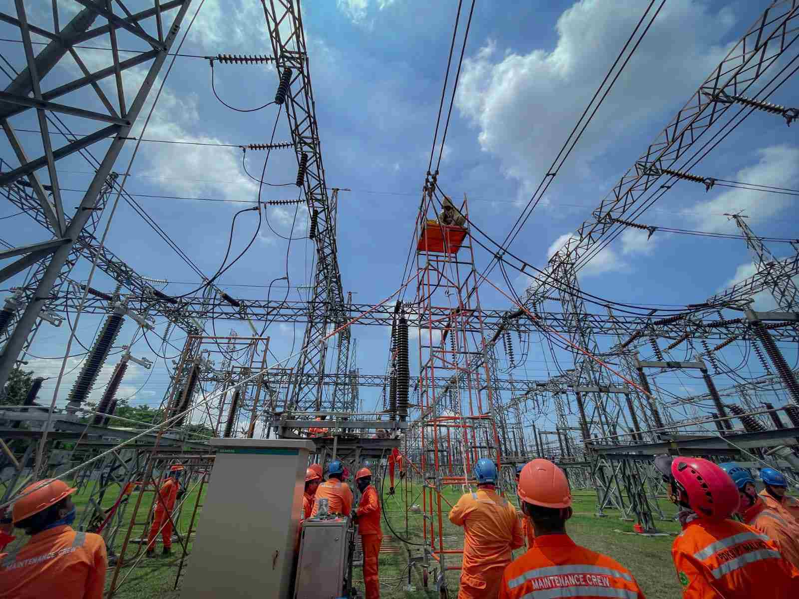 Sambut Ramadhan, PLN Pastikan Keandalan GI Sekarputih Lakukan Pemeliharaan Listrik Tanpa Padam