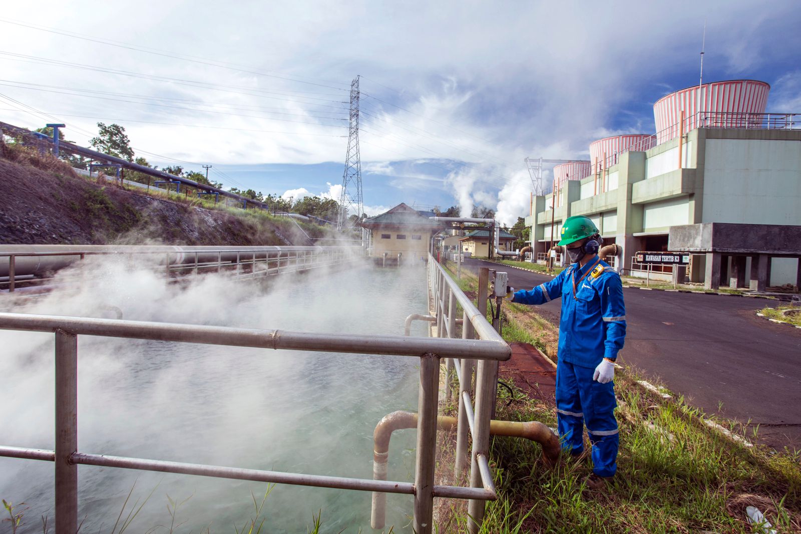 PLN Buka Kolaborasi Global Tingkatkan Kapasitas SDM Untuk Transisi Energi