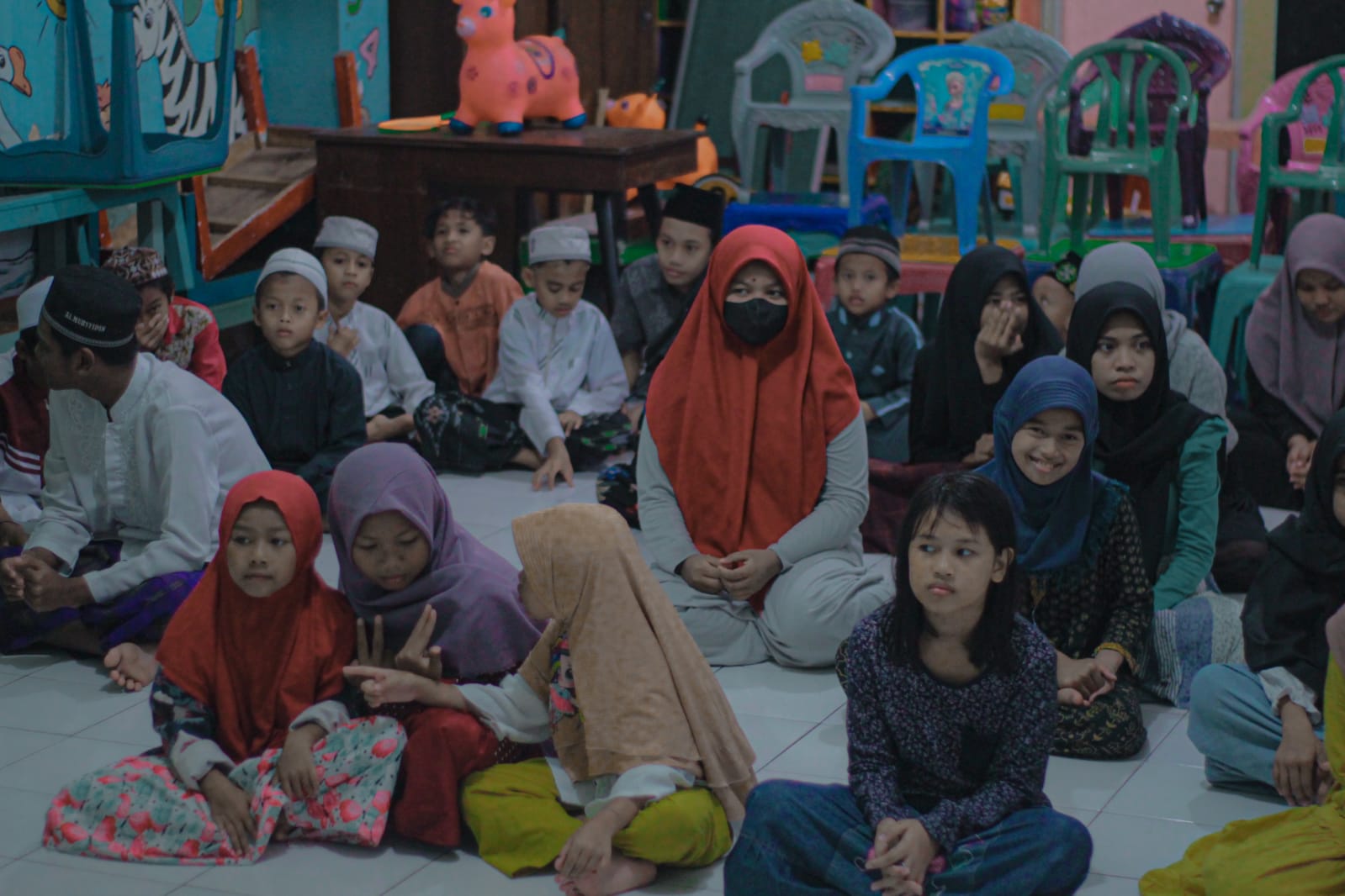 Ramadhan ke-11, Media Online Potret Realita Berbagi Paket Sembako untuk Anak Yatim dan Kaum Dhuafa