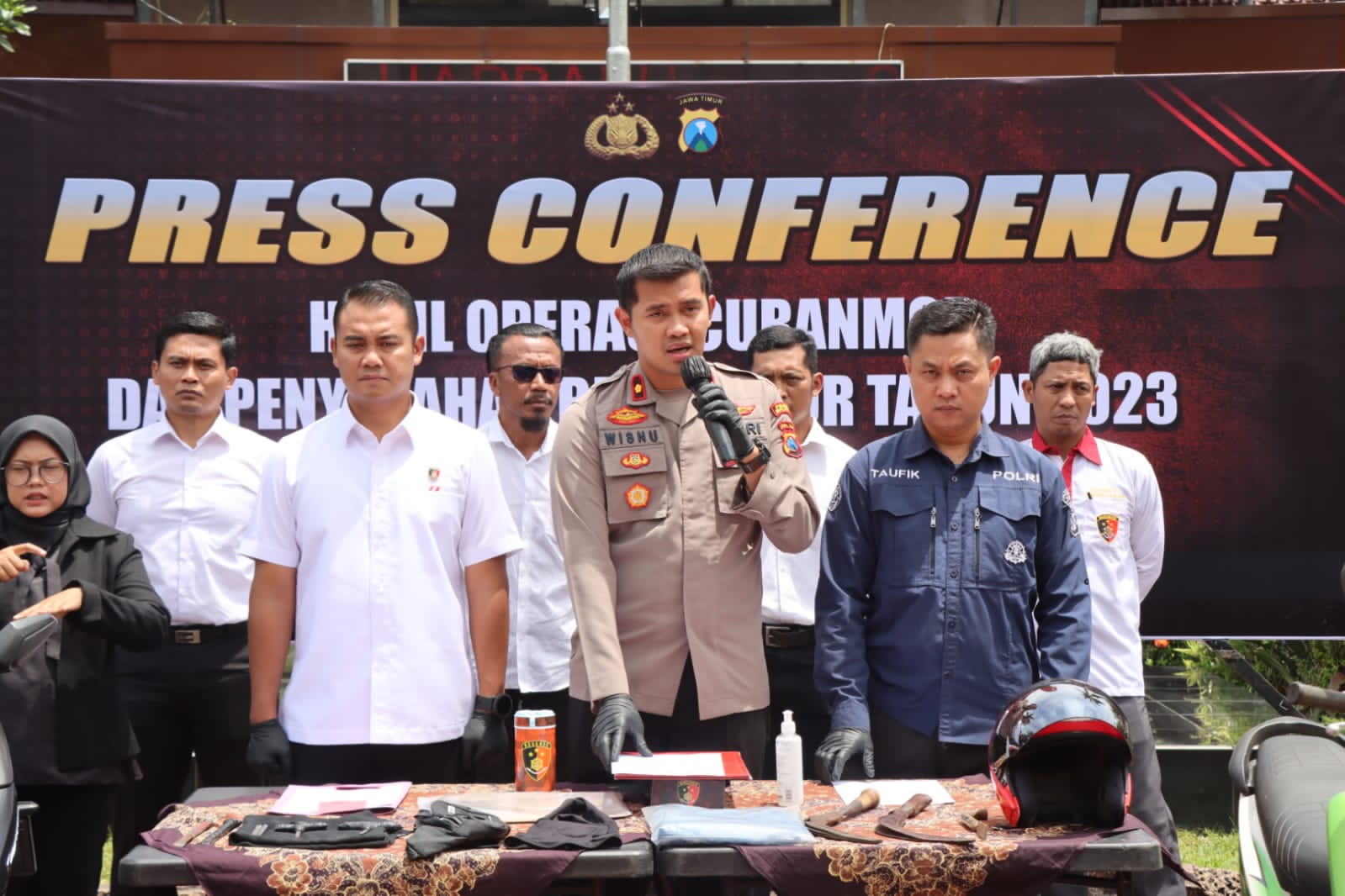 Berhasil Ungkap 45 Kasus Curanmor, Polres Malang Kembalikan Motor Kepada Pemiliknya