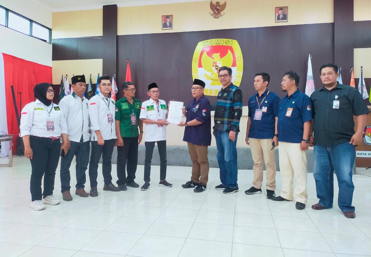 PBB Kota Surabaya Daftarkan 50 Bacaleg Diantar 300 Relawan