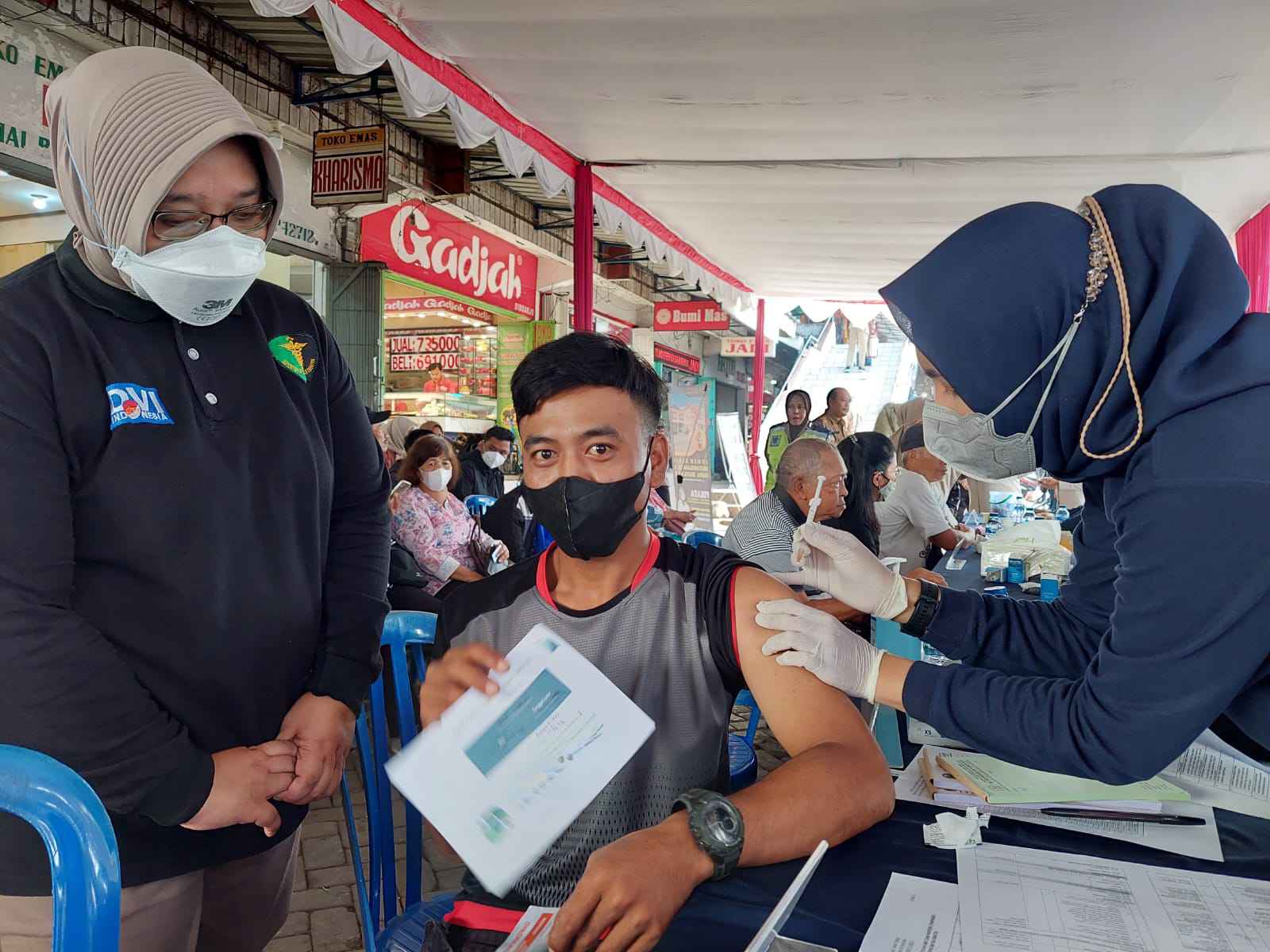 Sambut Hari Bhayangkara ke-77, Polres Malang Gelar Pengobatan Gratis