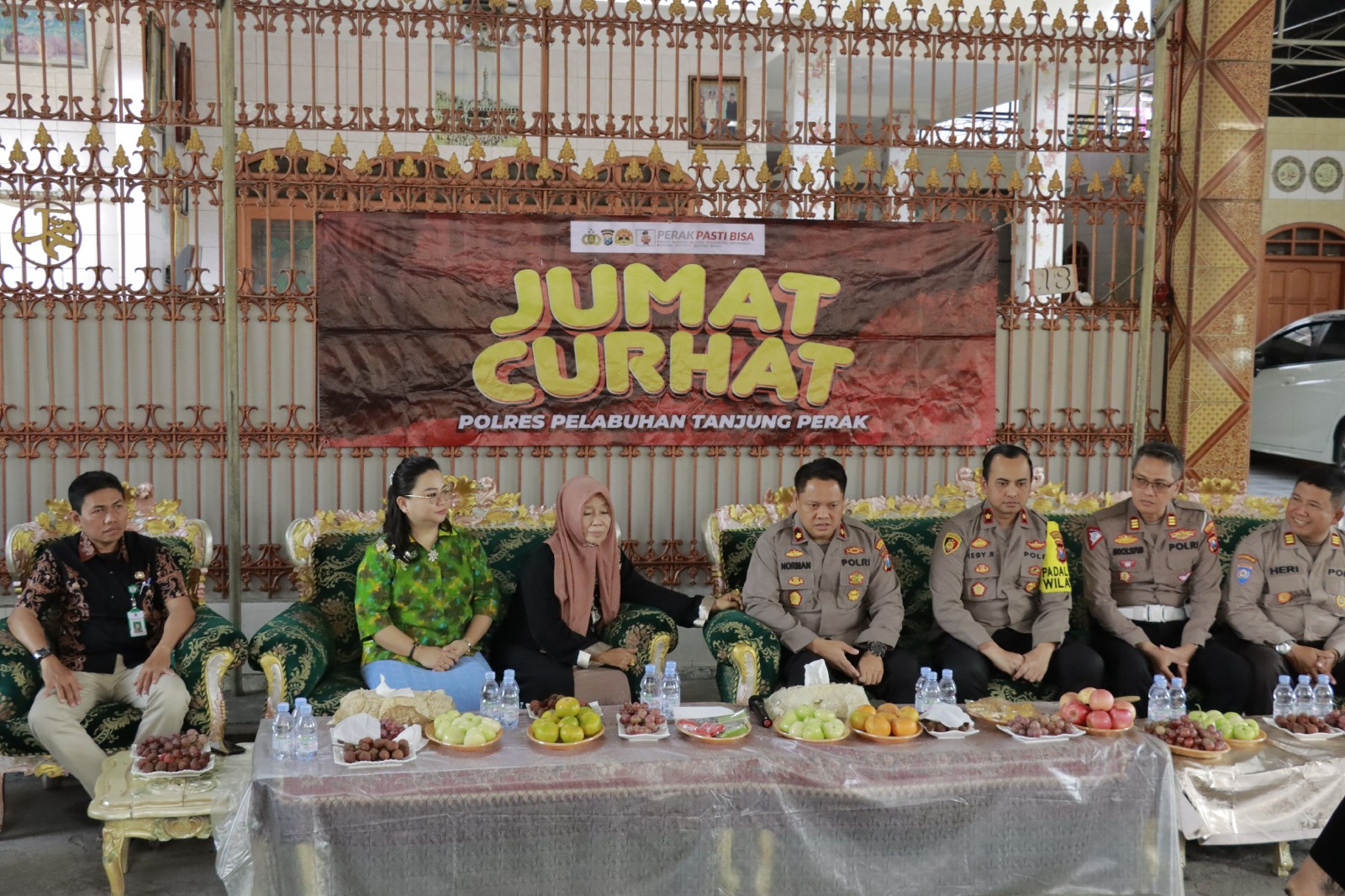 Jumat Curhat Wakapolres Tanjung Perak Dengar Aspirasi Warga Asemrowo